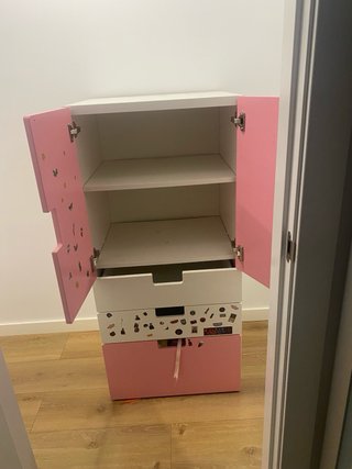 Mueble organizador infantil escalonado