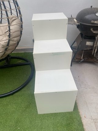 Mueble organizador infantil escalonado