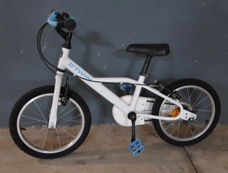 Bicicleta infantil blanca