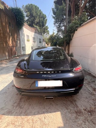 Porsche 718 Cayman 2022