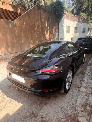 Porsche 718 Cayman 2022