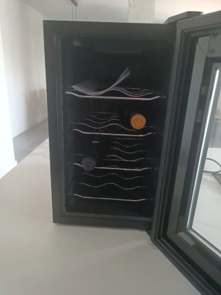 Vinoteca Salvód Para 8 botellas