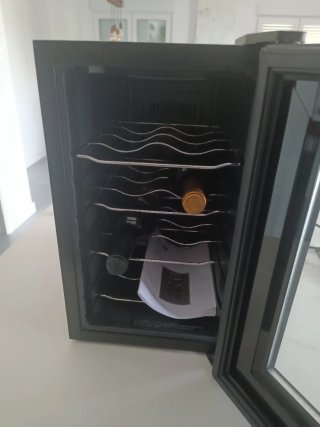 Vinoteca Salvód Para 8 botellas