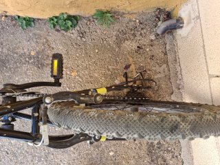 Bicicleta DTB Negra y Amarilla