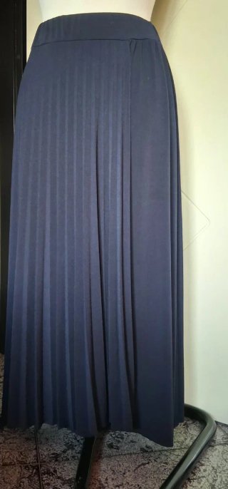 Gonna lunga donna blu a pieghe