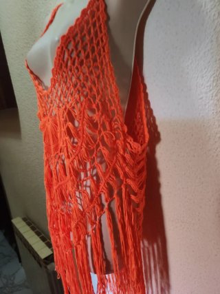 Pareo naranja tejido con flecos