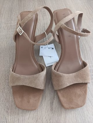 Sandalias de piel