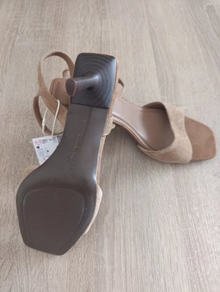 Sandalias de piel