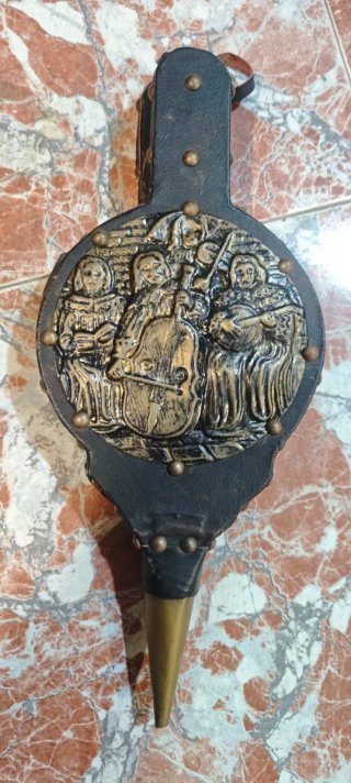 Fuelle antiguo madera y latón