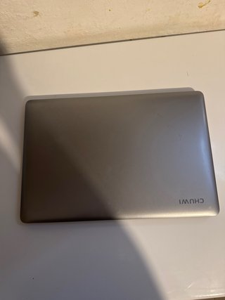 Portátil Intel Celeron Plata y Negro
