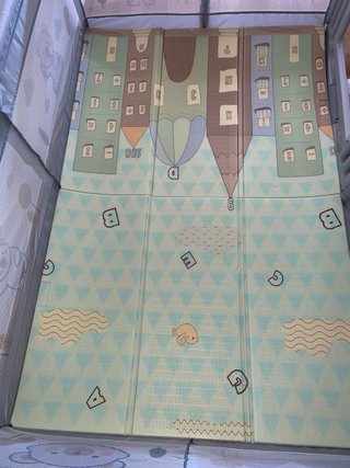 Cortile grande XL per bambini con tappeto e porta