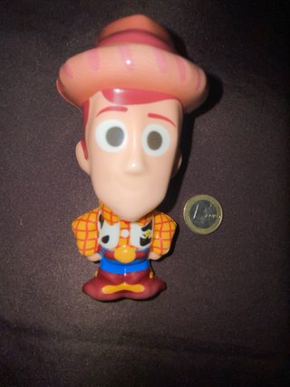 Caja Sorpresa Toy Story Coleccionable Woody