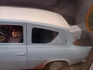 Coche Volador Harry Potter Mattel y sello Hogwarts