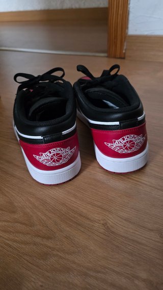 Zapatillas Air Jordan 1 Low Negras Rojas