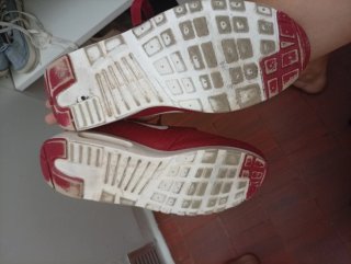 Zapatillas Nike rojo burdeos 37