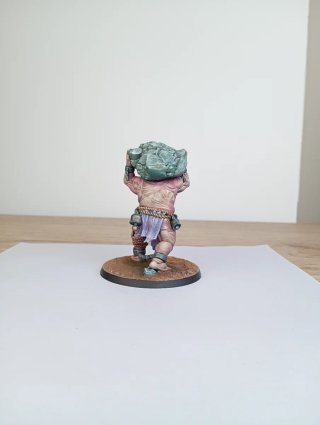 Ciclope miniatura pintada profesional