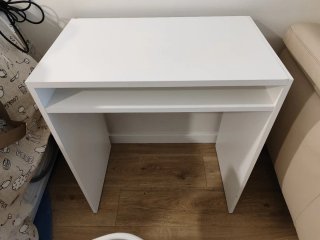 ESCRITO Y SILLA IKEA