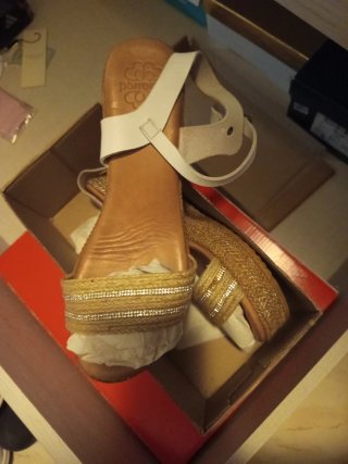 Porronet Sandalias Verano Beige y Blanco