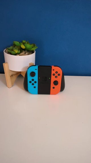Nintendo Switch Roja y Azul + Accesorios