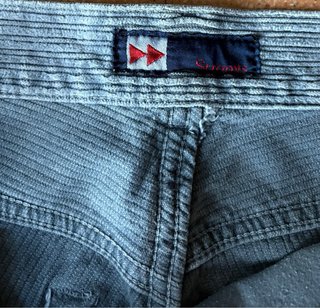 Pantalón pana Stronys corte ancho tiro bajo