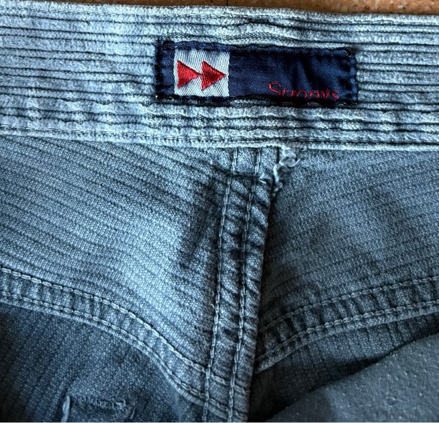 Pantalón pana Stronys corte ancho tiro bajo