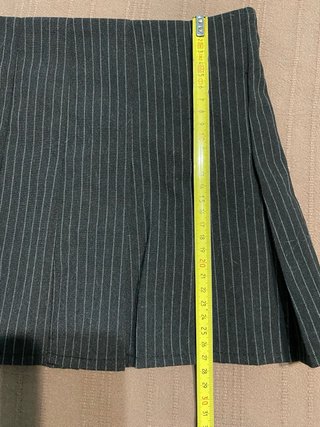 Bershka minifalda pantalón interior T36