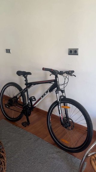 Bicicleta GT Talla M