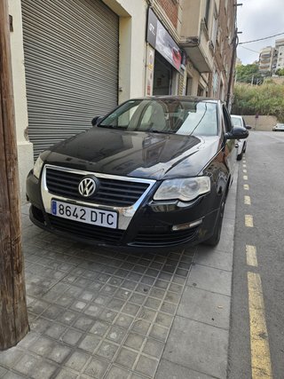 Volkswagen Passat 2.0 140 PINTADO HACE POCO