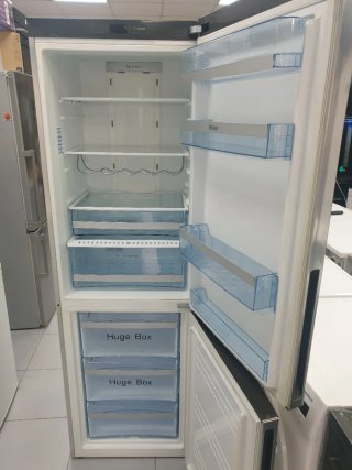Nevera Haier 1.88m x 60cm