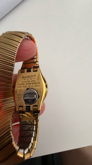 Reloj Swatch Irony Dorado Mujer
