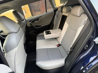 Toyota RAV4 2021