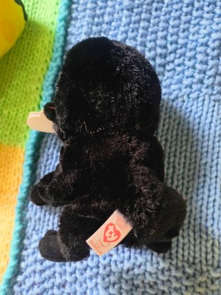 Peluche TY Negro Ojos Morados