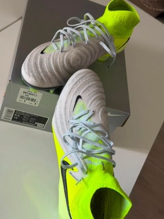Botas de Fútbol Nike Phantom Luna Altas de gama