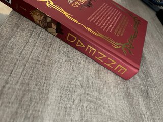 ENNEAD Vol. 1 Versión en Inglés, tapa dura.