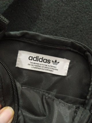 Bandolera Adidas Negra y Gris