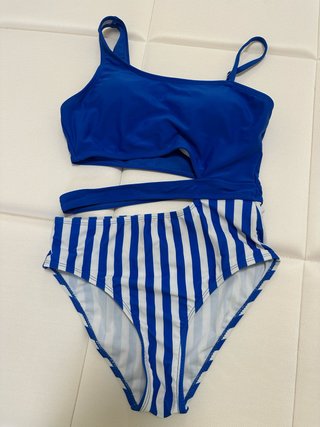 Bañador niña azul y blanco rayas