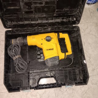 Martillo Eléctrico DeWalt 1050W