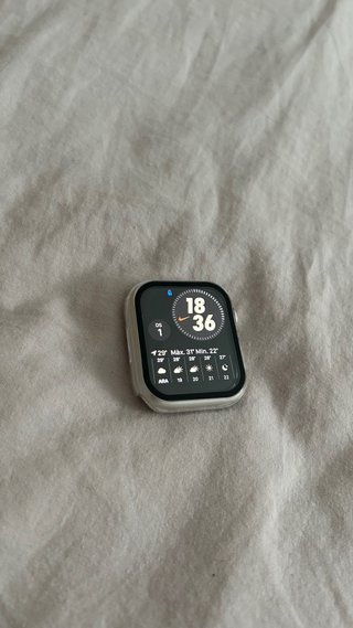Apple Watch Series 8 GPS 45mm Plata