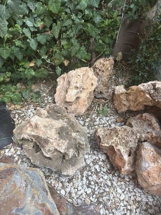 Piedras decorativas de jardín y piedras pizarra