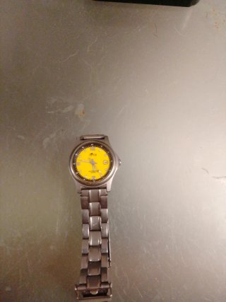 Reloj Lotus Mujer Amarillo y Plateado