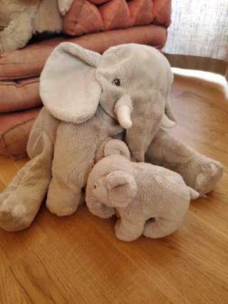 Lote 2 peluches elefante bebé y adulto