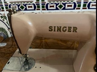 Maquina de coser Singer