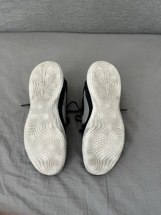 Zapatilla Fútbol Sala Nike Negra y Plateada
