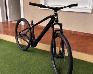 BH ATOM PRO Bicicleta Eléctrica