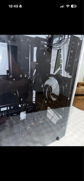Caja Mars Gaming + 4 Ventiladores