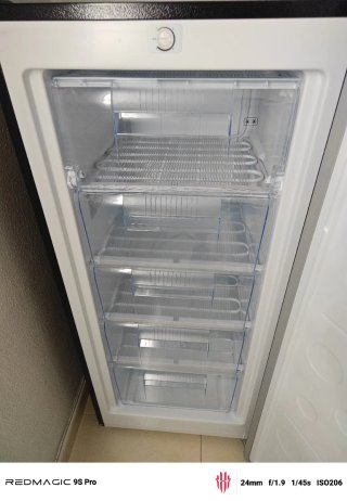 Congelador vertical CHIQ