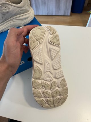 Hoka Clifton 10 Beige/Blanco Talla 42