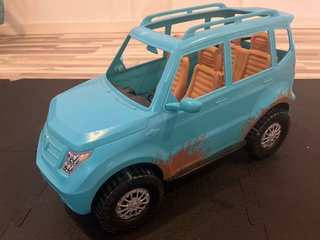 Coche todoterreno Barbie azul