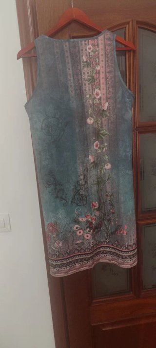 Vestido estampado floral talla XL sin estrenar.