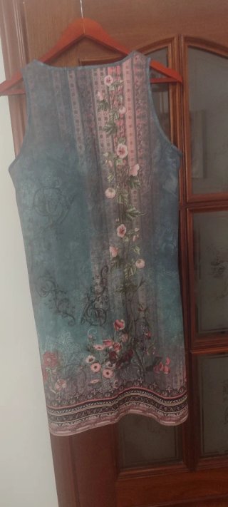 Vestido estampado floral talla XL sin estrenar.